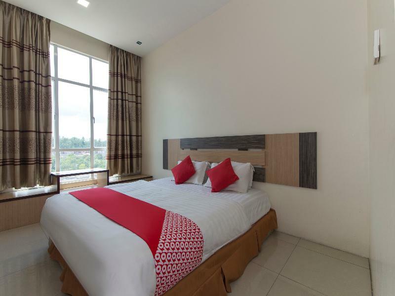 Oyo 776 Fame Hotel Σερεμπάν Εξωτερικό φωτογραφία