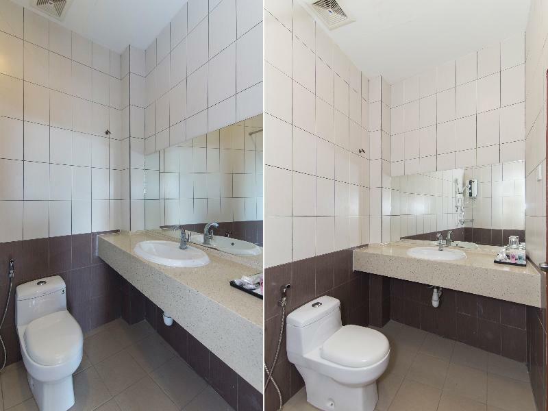 Oyo 776 Fame Hotel Σερεμπάν Εξωτερικό φωτογραφία